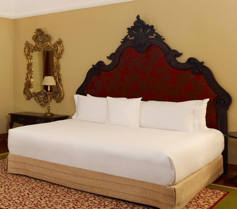 Convento Do Espinheiro, Historic Hotel & Spa Evora Phòng bức ảnh